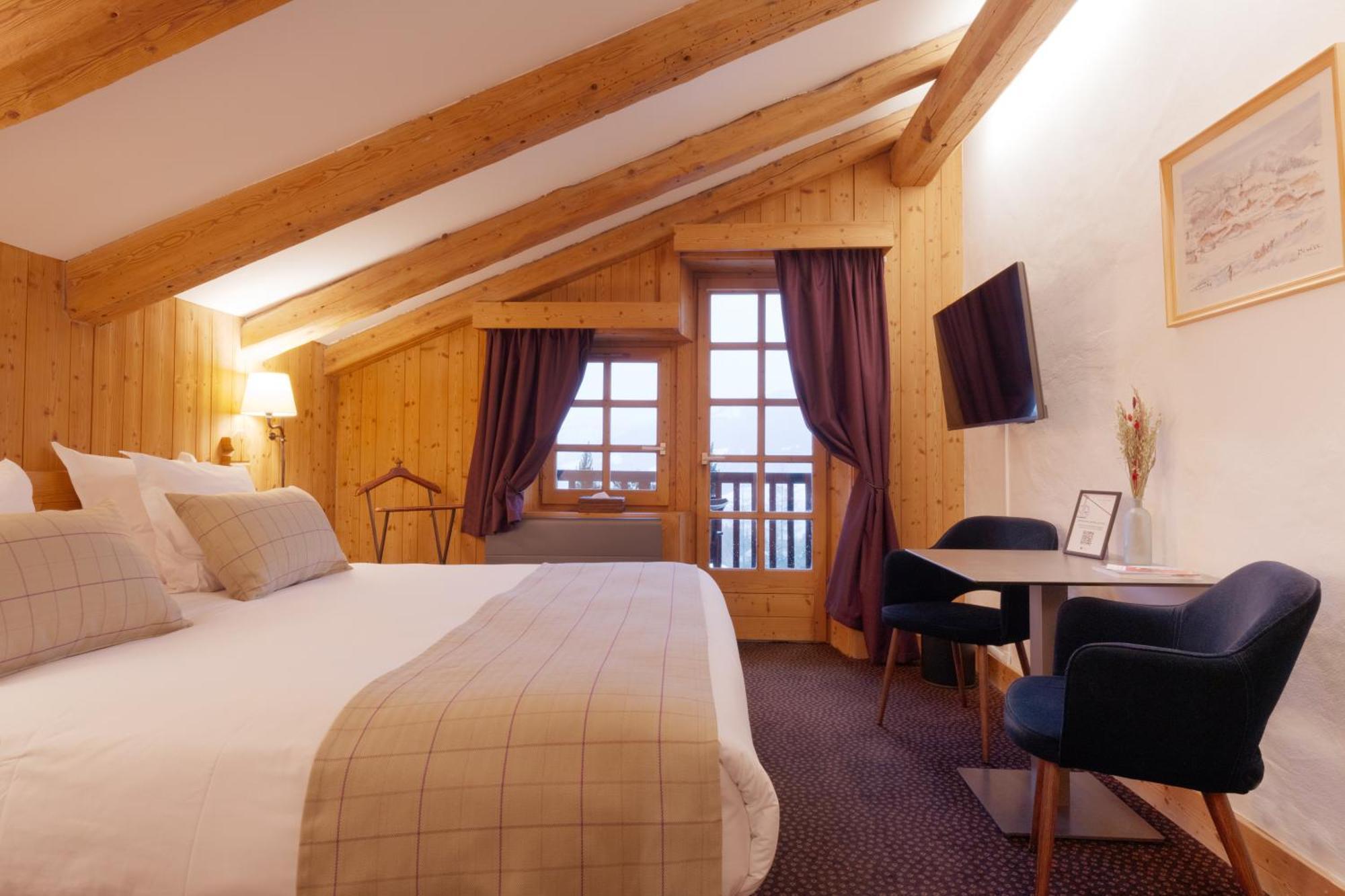 ホテル La Ferme Du Golf メジェーヴ 部屋 写真