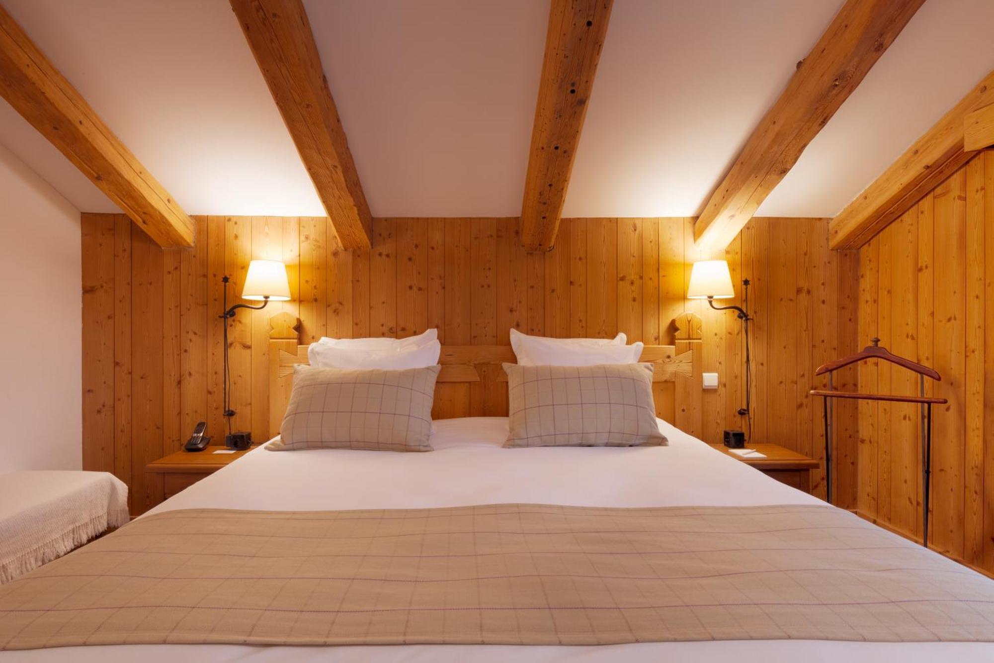 ホテル La Ferme Du Golf メジェーヴ 部屋 写真