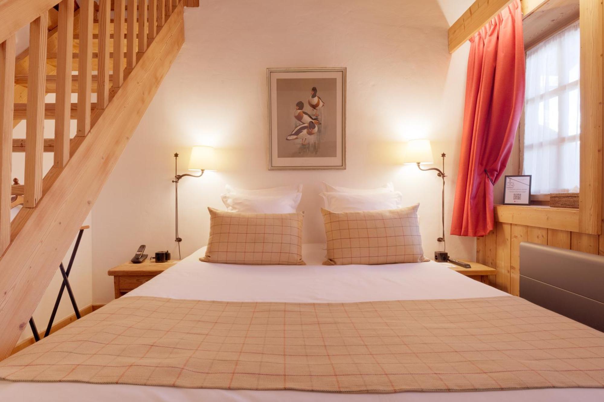 ホテル La Ferme Du Golf メジェーヴ 部屋 写真