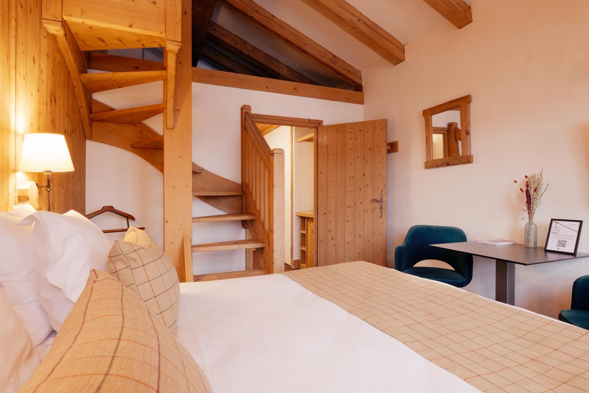 ホテル La Ferme Du Golf メジェーヴ 部屋 写真
